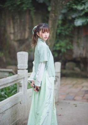 女教师无删减120分钟_超清免费电视剧